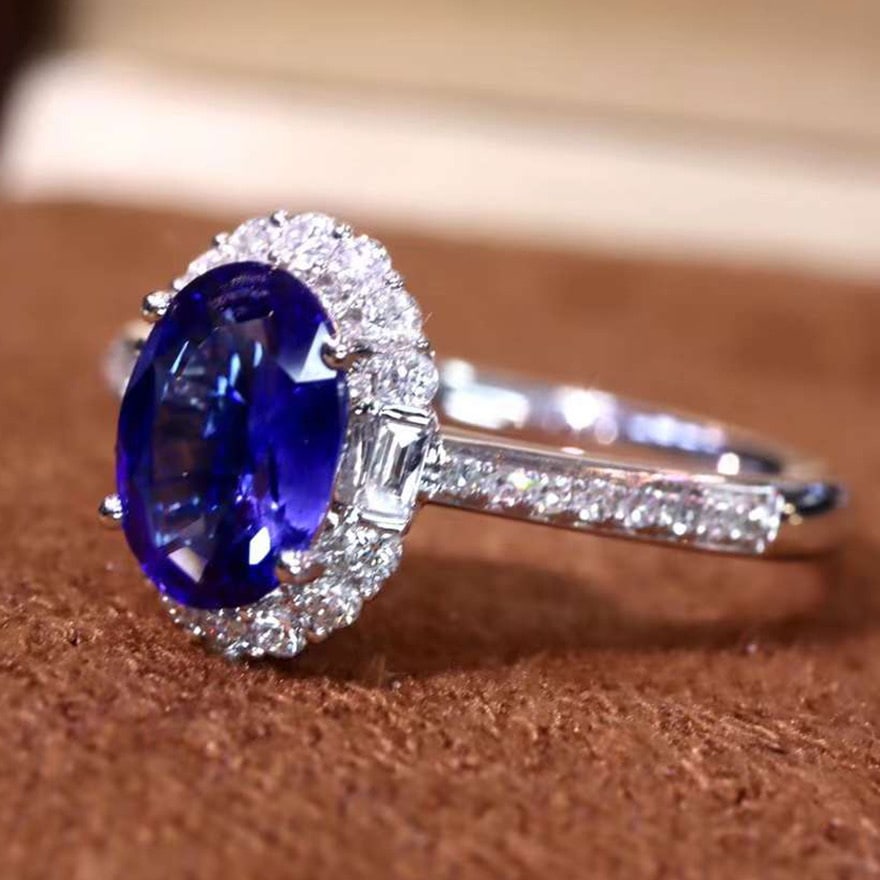 14k Gold 1.25 Ctw Vivid Blue Natural Sapphire & Diamond Ring - 2