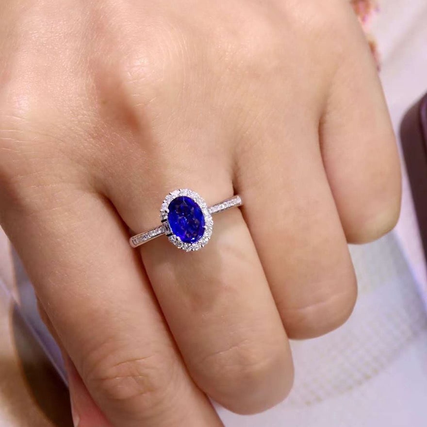 14k Gold 1.25 Ctw Vivid Blue Natural Sapphire & Diamond Ring - 5