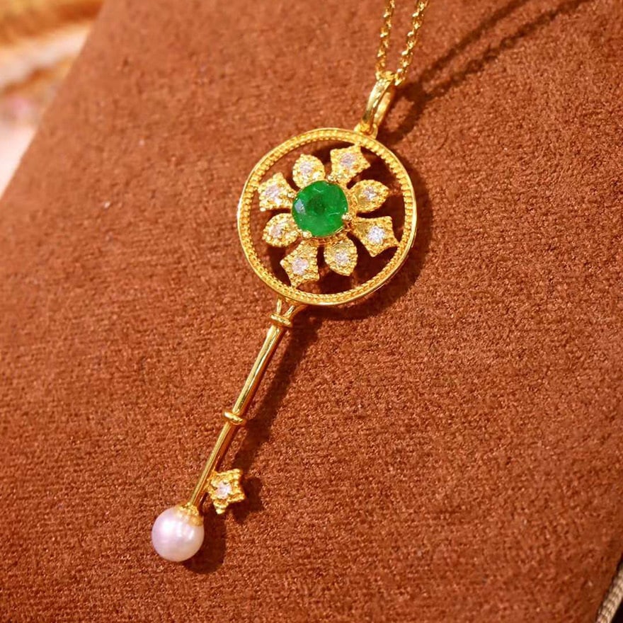 14k Gold 0.59 Ctw Vivid Green Natural Emerald & Diamond Pendant( Without Chain ) - 2