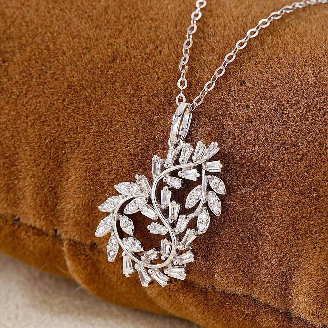 14k Gold 0.52 Ctw Natural H Diamond Pendant( Without Chain ) - 2