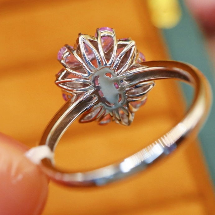 14k Gold 2.72 Ctw Natural Padparadscha Sapphire & Diamond Ring - 4