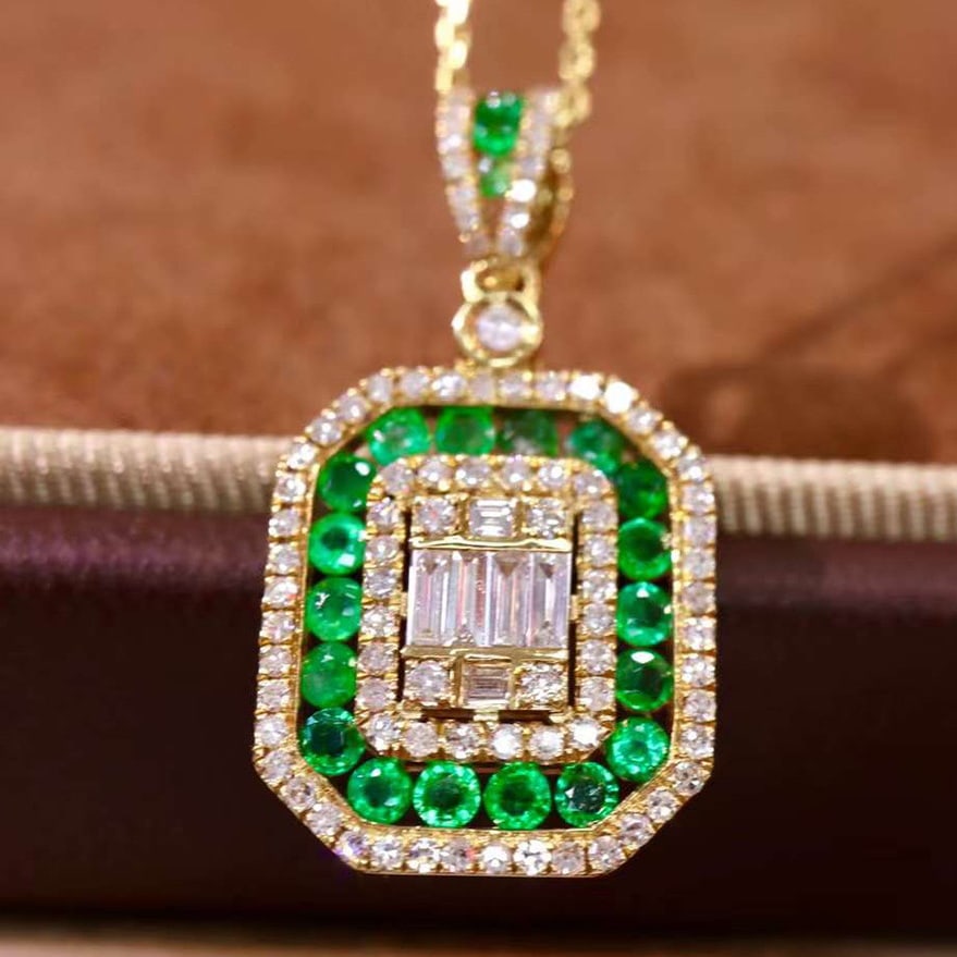 14k Gold 2.41 Ctw Natural Emerald & Diamond Pendant( Without Chain ) - 4
