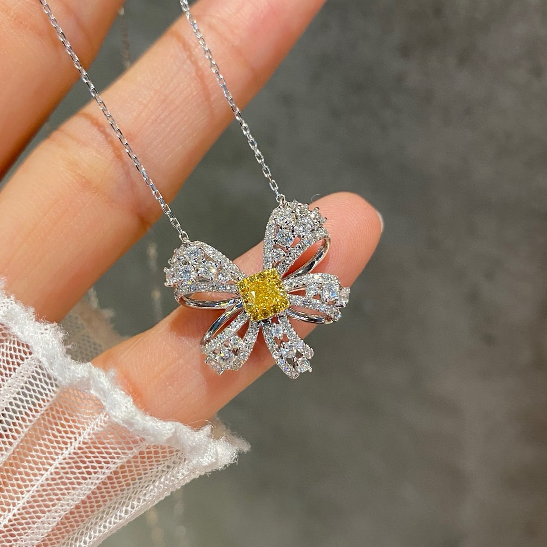 14k Gold 0.77 Ctw Natural Yellow Diamond & Diamond Necklace: Ref:230974171 // gold content:14k gold // main gemstone:yellow diamond // shape:cushion // carat weight:0. 15ct // color:yellow // treatment:natural // // adjacent gemstone 2 : diamond // shape:round