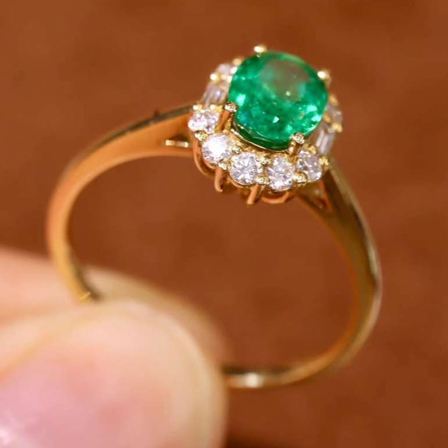 14k Gold 0.96 Ctw Natural Emerald & Diamond Ring - 4