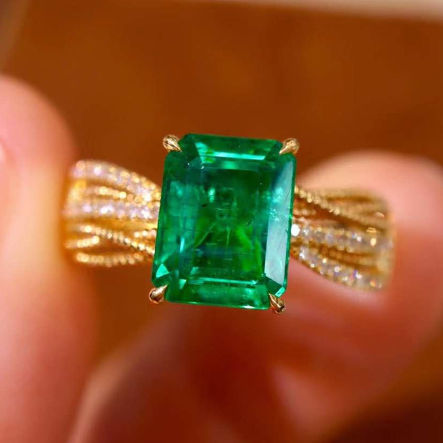 14k Gold 1.92 Ctw Vivid Green Natural Emerald & Diamond Ring: Ref:230974160 // gold content:14k gold // ring size:7. 25us // // main gemstone:emerald // shape:octagonal // carat weight:1. 83ct // color:vivid green // treatment:natural // // adjacent gemstone 2