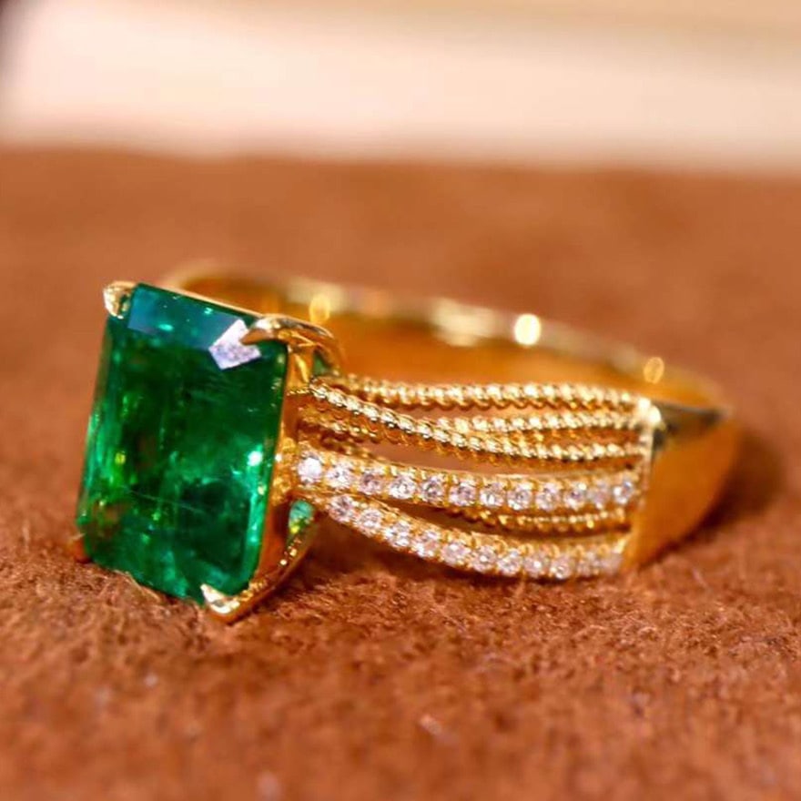 14k Gold 1.92 Ctw Vivid Green Natural Emerald & Diamond Ring - 3