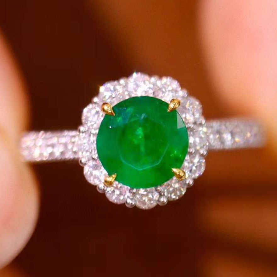 14k Gold 1.49 Ctw Vivid Green Natural Emerald & Diamond Ring: Ref:230974162 // gold content:14k gold // ring size:7. 25us // // main gemstone:emerald // shape:round // carat weight:1. 04ct // color:vivid green // treatment:natural // cut grade:g // // adjacent