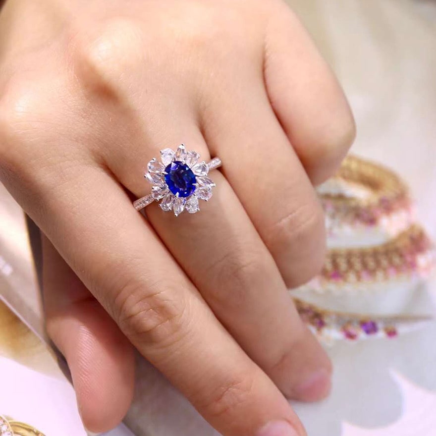 14k Gold 1.90 Ctw Natural Sapphire & Diamond Ring - 5