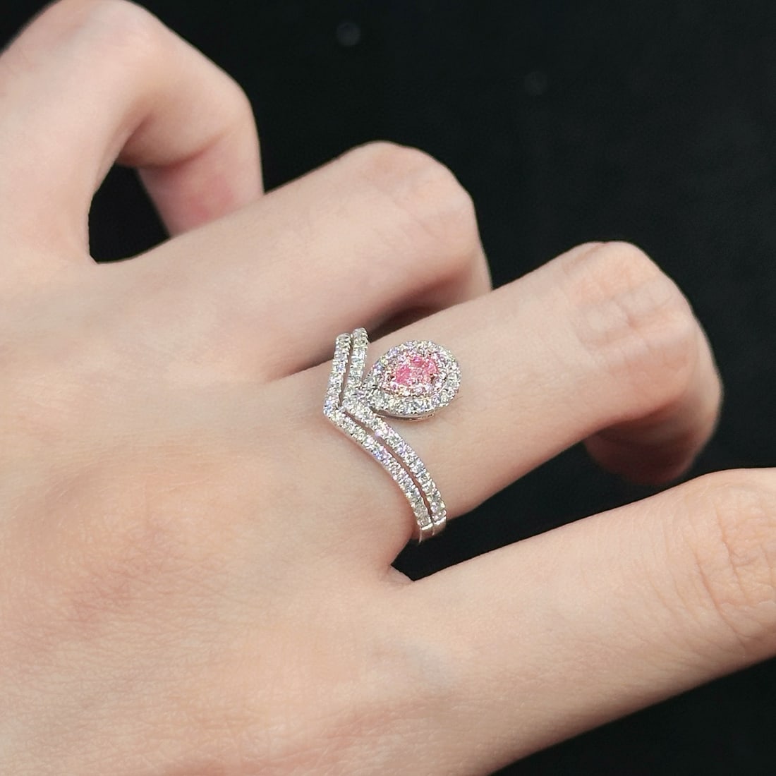 14k Gold 0.12 Ct Natural Pink Diamond & Diamond Ring - 4