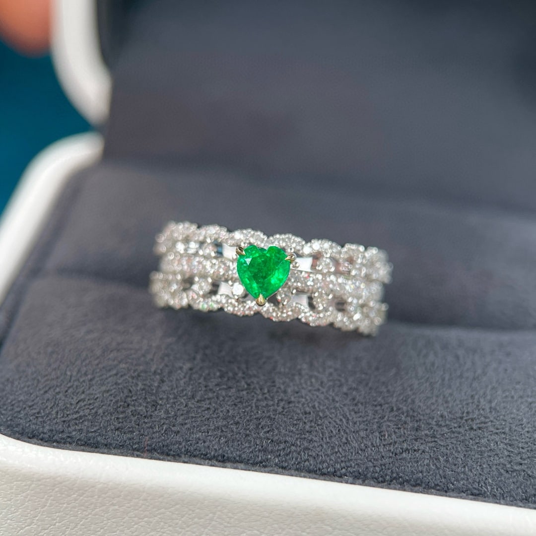 14k Gold 1.08 Ctw Natural Emerald & Diamond Ring - 4