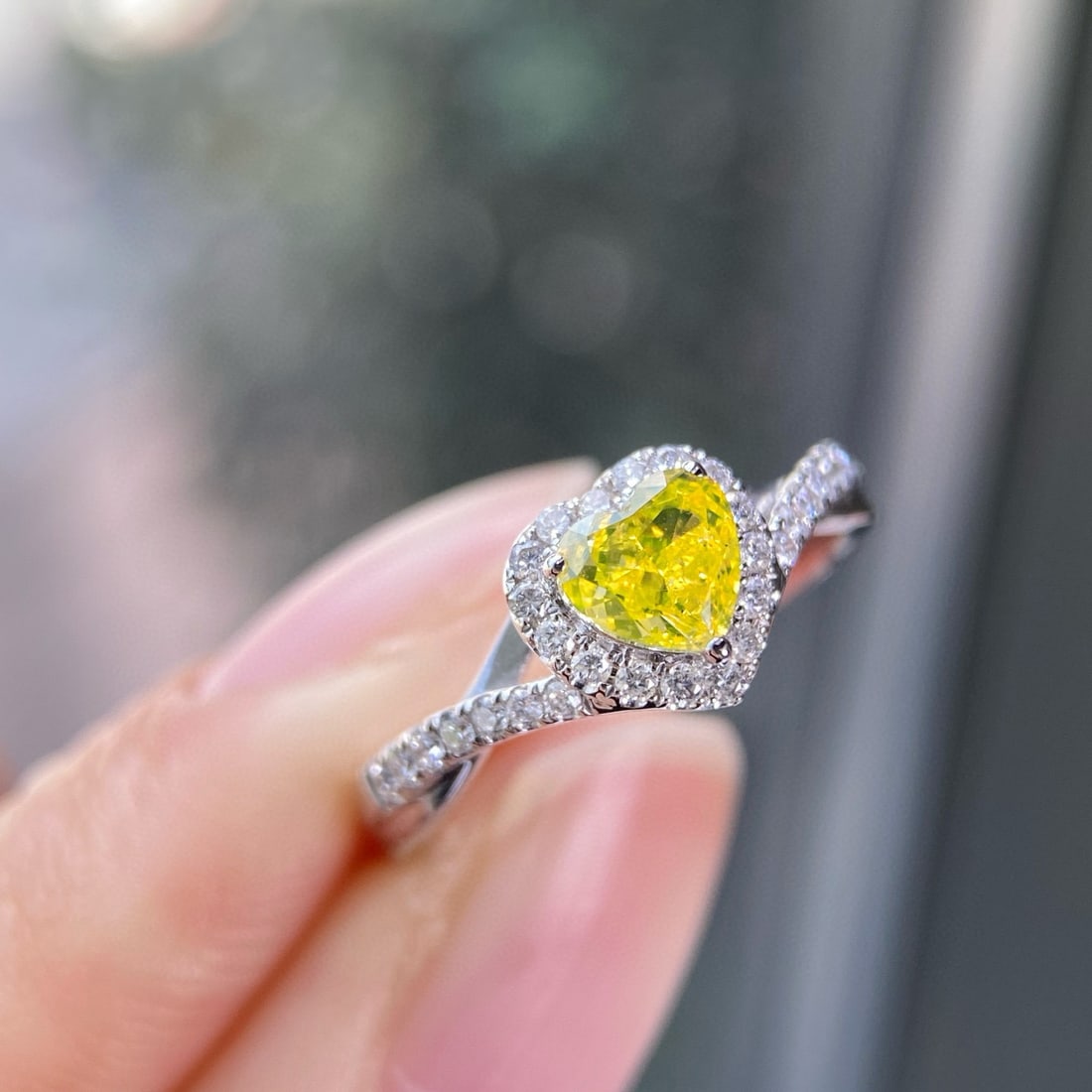 Gia Certified 14k Gold 0.73 Ctw Natural Yellow Diamond & Diamond Ring - 2