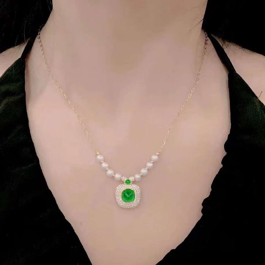 14k Gold 2.82 Ctw Vivid Green Natural Emerald & Diamond Necklace - 5