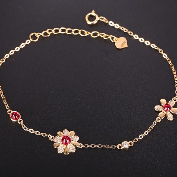 14k Gold 0.69 Ctw Natural Spinel & Diamond Bracelet: Ref:230974319 // gold content:14k gold // main gemstone:spinel // shape:oval // carat weight:0. 61ct // color:red // treatment:natural // // adjacent gemstone 2 : diamond // shape:round // carat
