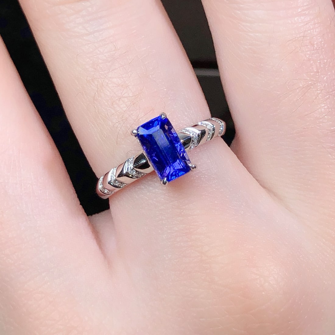 14k Gold 1.33 Ctw Natural Tanzanite & Diamond Ring - 7