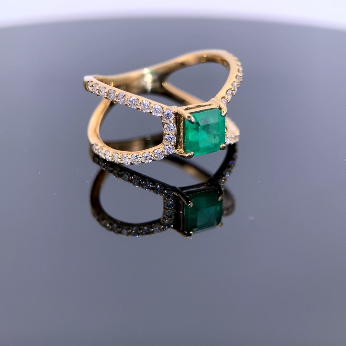 14k Gold 1.26 Ctw Natural Emerald & Diamond Ring - 3