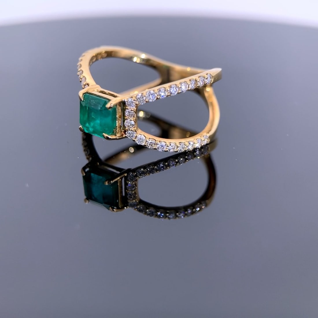 14k Gold 1.26 Ctw Natural Emerald & Diamond Ring - 6