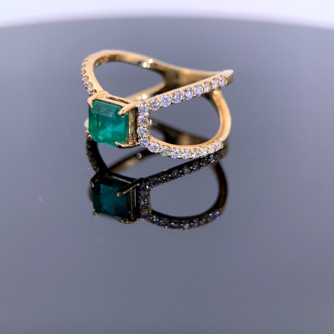 14k Gold 1.26 Ctw Natural Emerald & Diamond Ring - 7