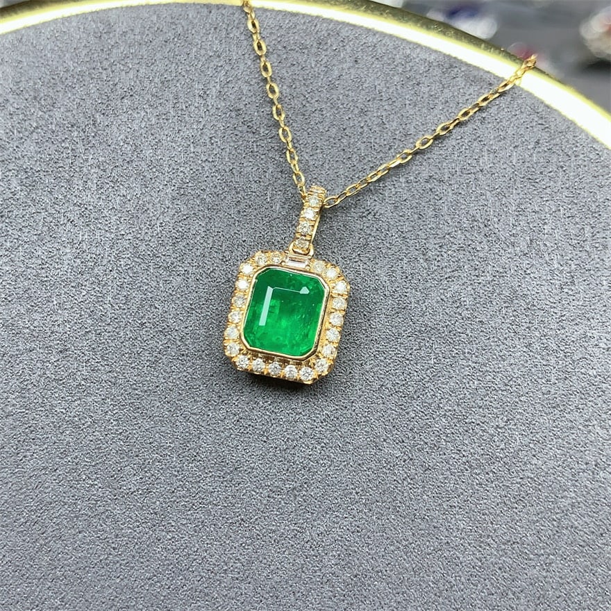 14k Gold 1.38 Ctw Vivid Green Natural Emerald & Diamond Pendant( Without Chain ) - 2