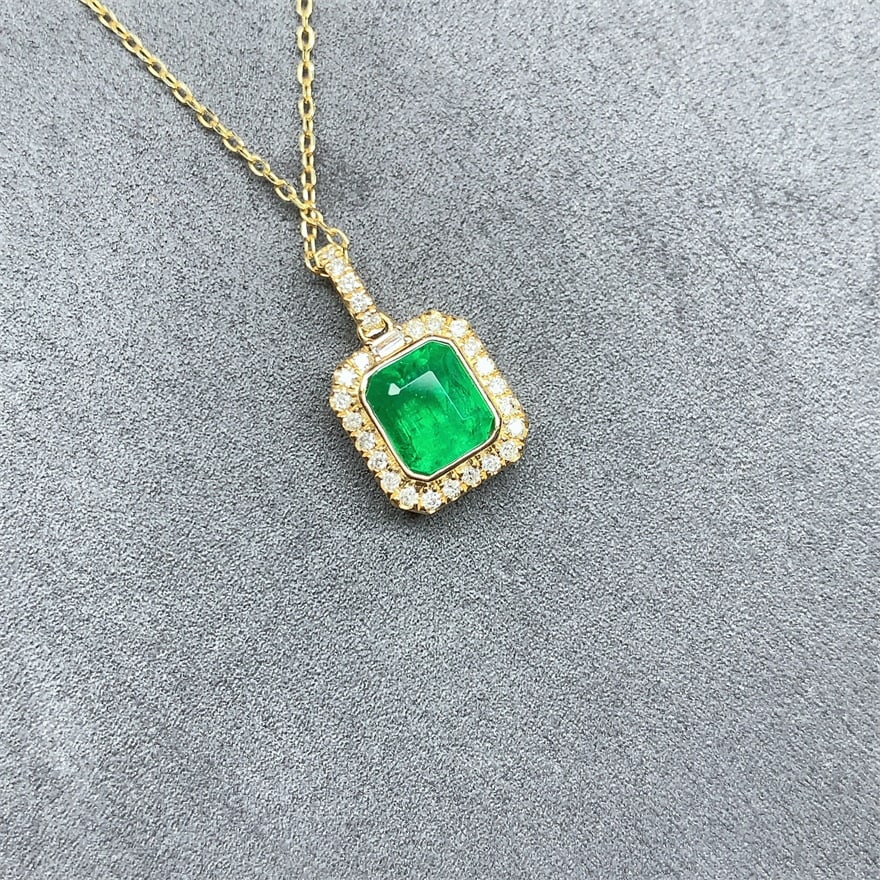 14k Gold 1.38 Ctw Vivid Green Natural Emerald & Diamond Pendant( Without Chain ) - 6