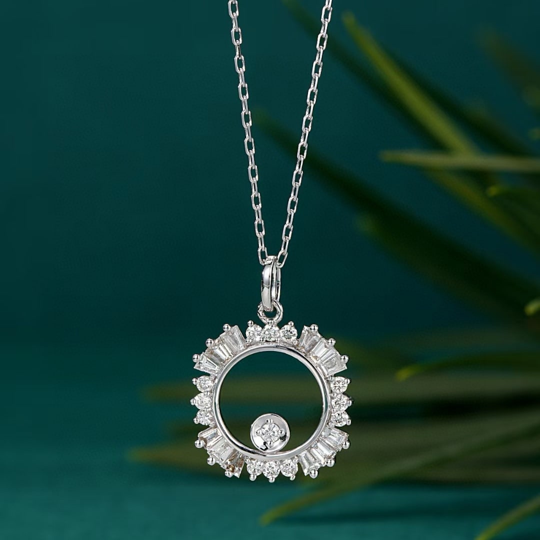14k Gold 0.44 Ctw Natural H Diamond Pendant( Without Chain ): Ref:230974364 // gold content:14k gold // main gemstone:diamond // shape:baguette // carat weight:0. 28ct // clarity grade:vs-si // color:h // treatment:natural // // adjacent gemstone 2 : diamond // 