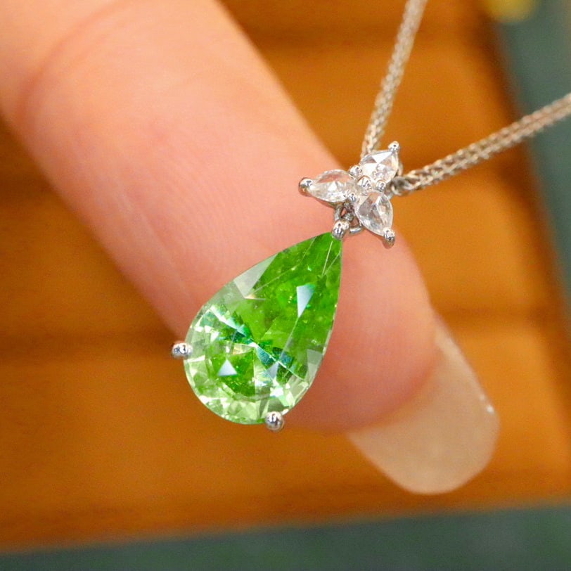 14k Gold 1.57 Ctw Natural Tsavorite & Diamond Pendant( Without Chain ) - 2