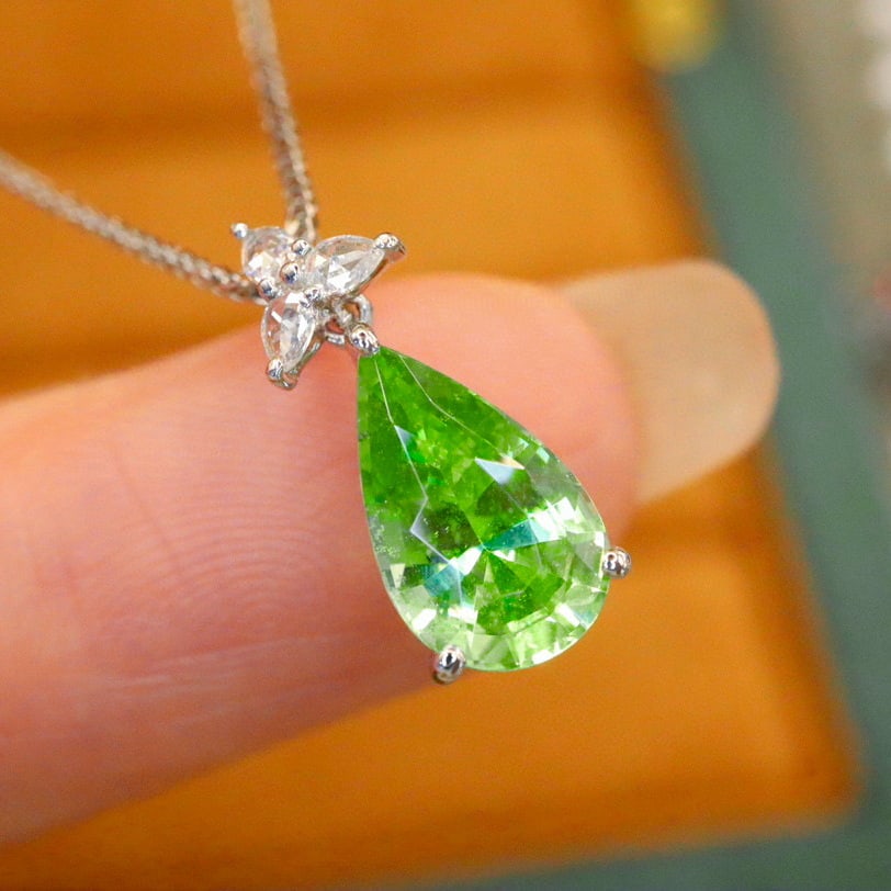 14k Gold 1.57 Ctw Natural Tsavorite & Diamond Pendant( Without Chain ) - 3