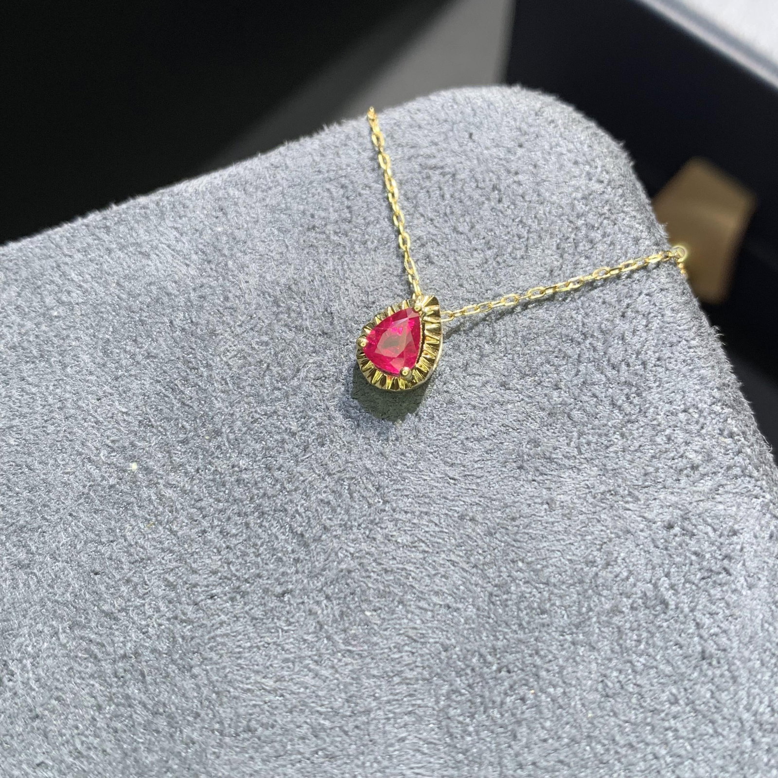 14k Gold 0.38 Ct Natural Ruby Necklace - 3