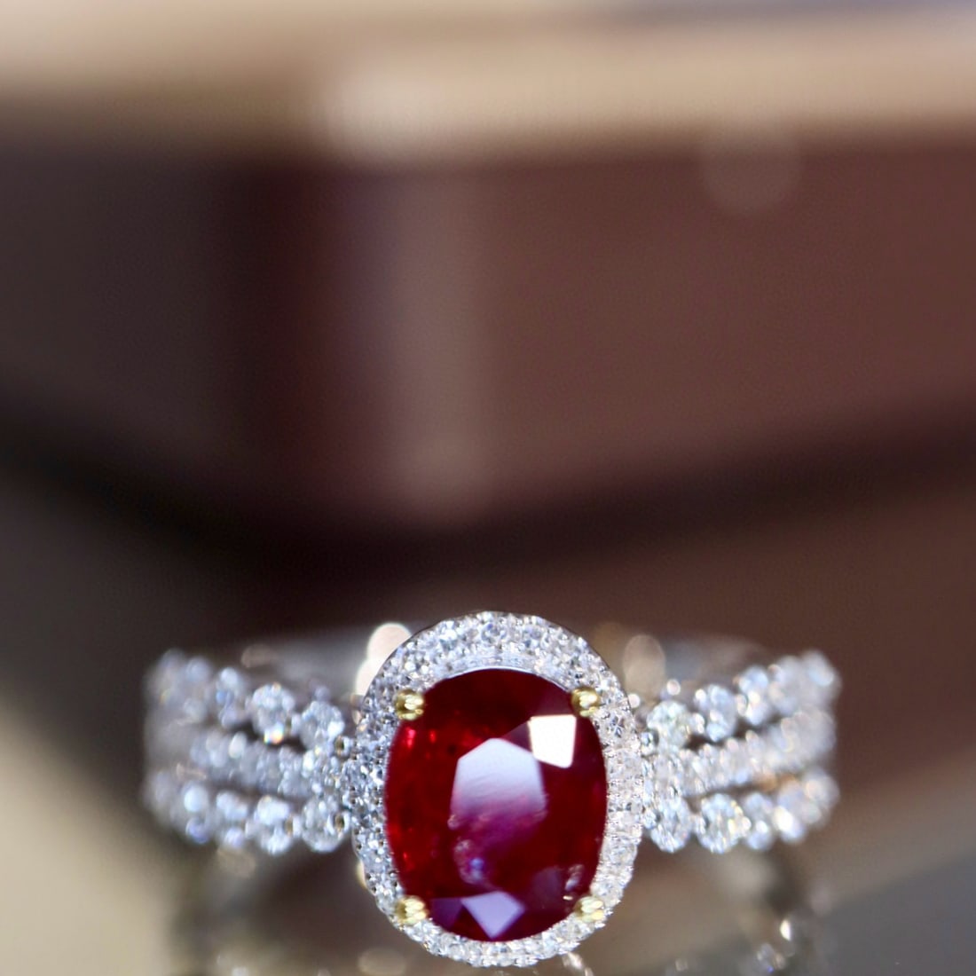 14k Gold 1.26 Ctw Vivid Red Natural Ruby & Diamond Ring: Ref:230974442 // gold content:14k gold // ring size:7. 25us // // main gemstone:ruby // shape:oval // carat weight:0. 8ct // color:vivid red // treatment:natural // // adjacent gemstone 2 : diamond //