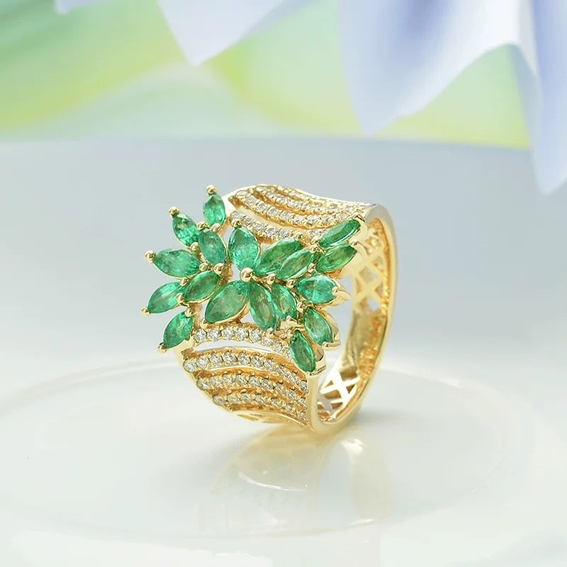 14k Gold 2.15 Ctw Natural Emerald & Diamond Ring - 2