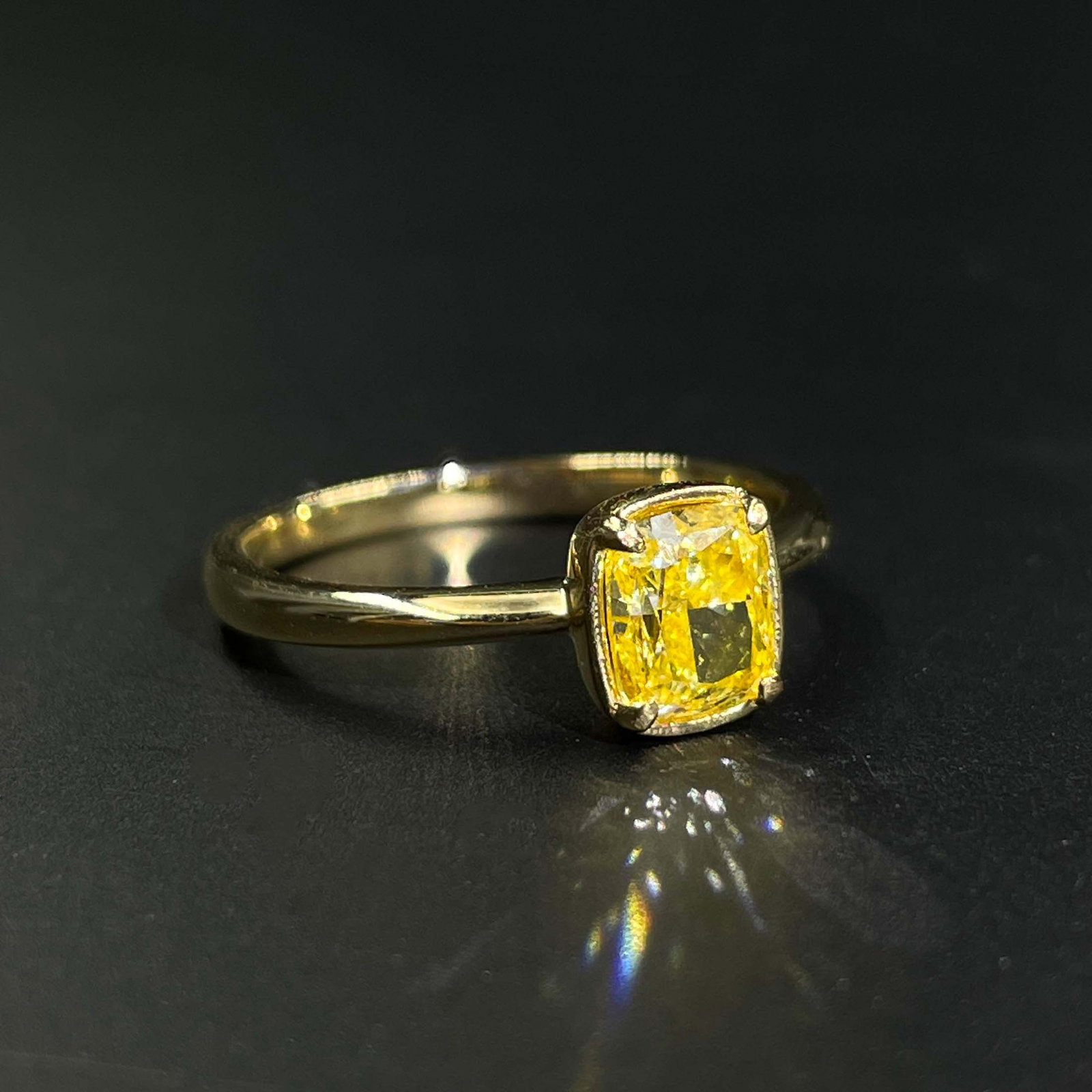 14k Gold 1.00 Ct Natural Yellow Diamond Ring - 3