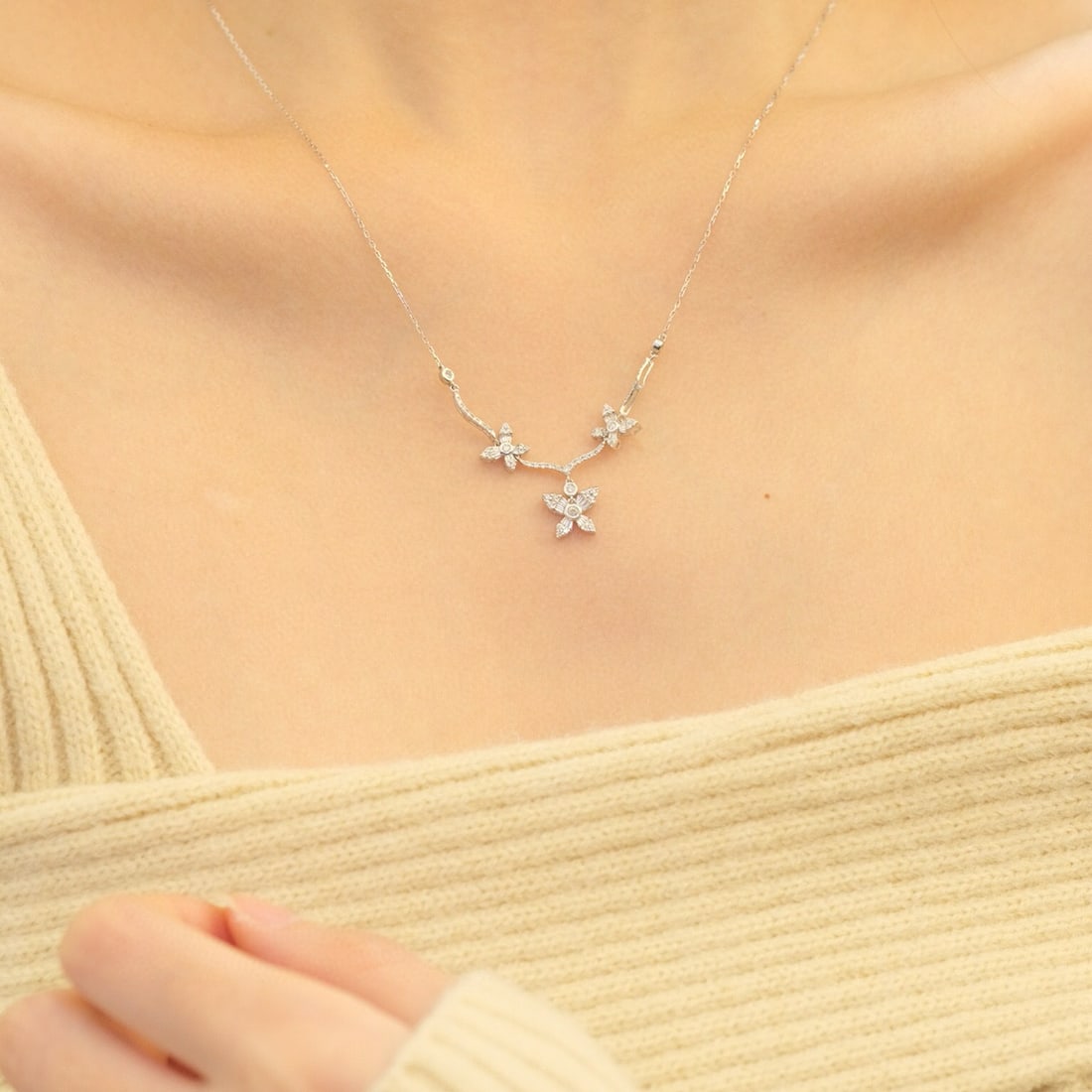 14k Gold 0.55 Ct Natural H Diamond Necklace - 3