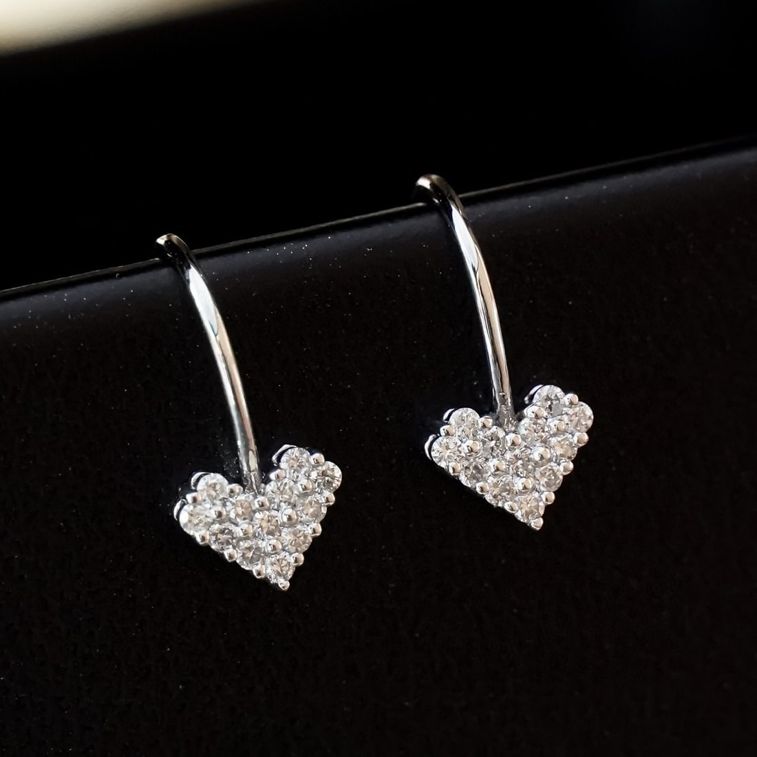 14k Gold 0.2 Ct Natural H Diamond Earrings: Ref:230975056 // gold content:14k gold // main gemstone:diamond // shape:round // carat weight:0. 2ct // clarity grade:vs-si // color:h // treatment:natural // cut grade:g // Condition: New Low
