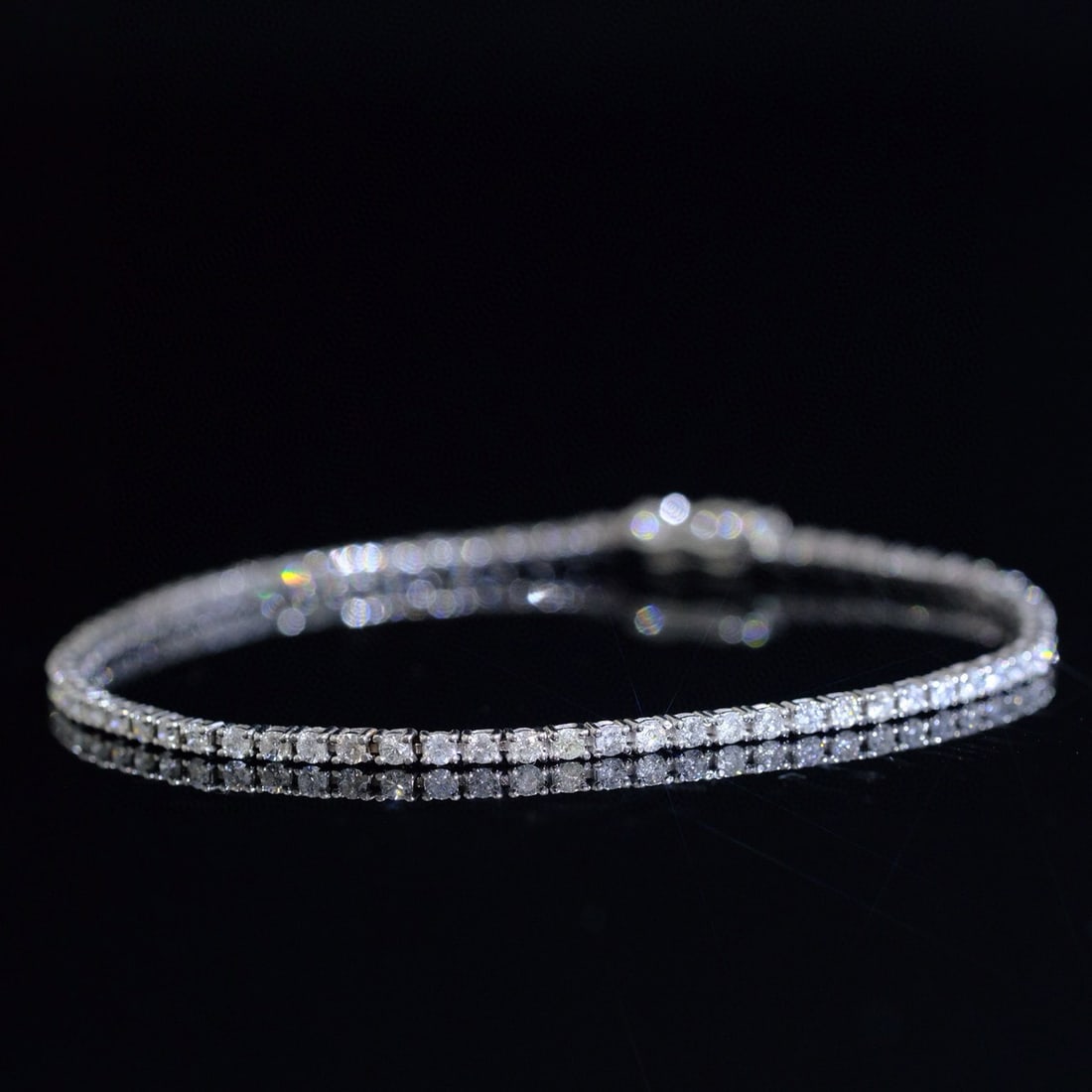 14k Gold 2 Ct Natural H Diamond Bracelet: Ref:230975071 // gold content:14k gold // main gemstone:diamond // shape:round // carat weight:2ct // clarity grade:vs-si // color:h // treatment:natural // cut grade:g // Condition: New Low