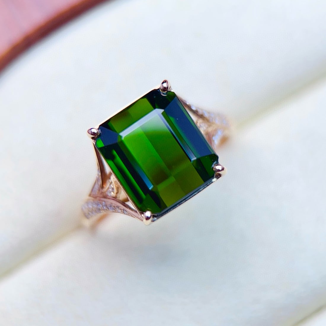 14k Gold 5.61 Ctw Natural Tourmaline & Diamond Ring: Ref:230975087 // gold content:14k gold // ring size:7. 25us // // main gemstone:tourmaline // shape:octagonal // carat weight:5. 5ct // color:green // treatment:natural // // adjacent gemstone 2 :