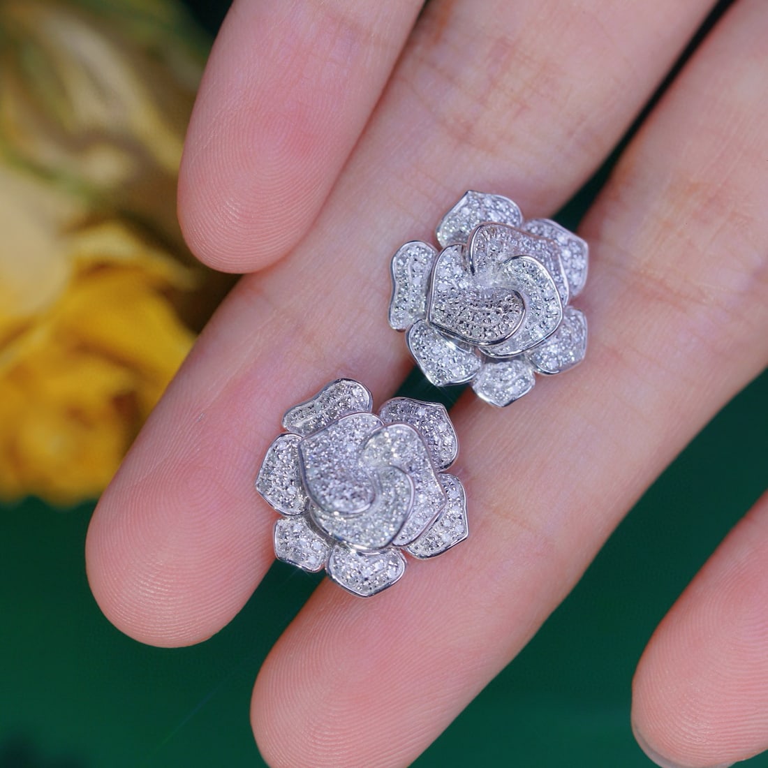 14k Gold 0.7 Ct Natural H Diamond & Flowers Earrings - 5