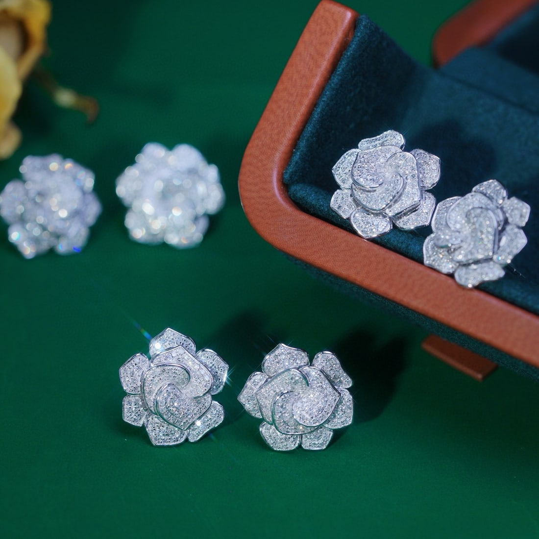 14k Gold 0.7 Ct Natural H Diamond & Flowers Earrings - 8