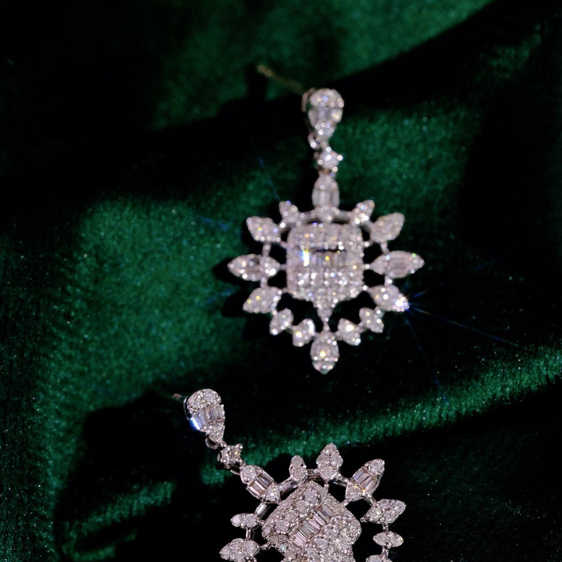 14k Gold 0.86 Ct Natural H Diamond Earrings - 4