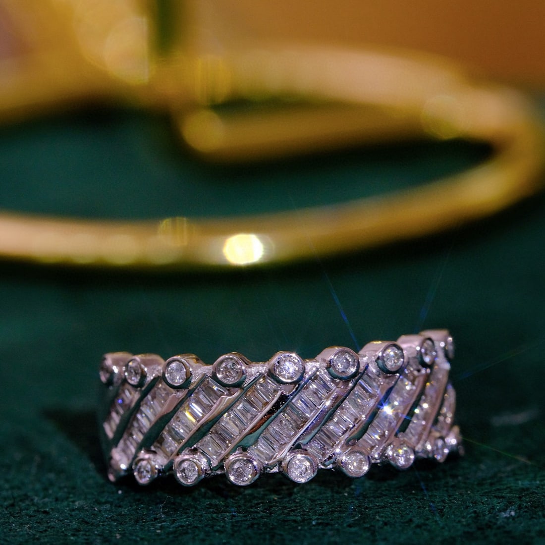 14k Gold 0.6 Ct Natural H Diamond Ring - 2