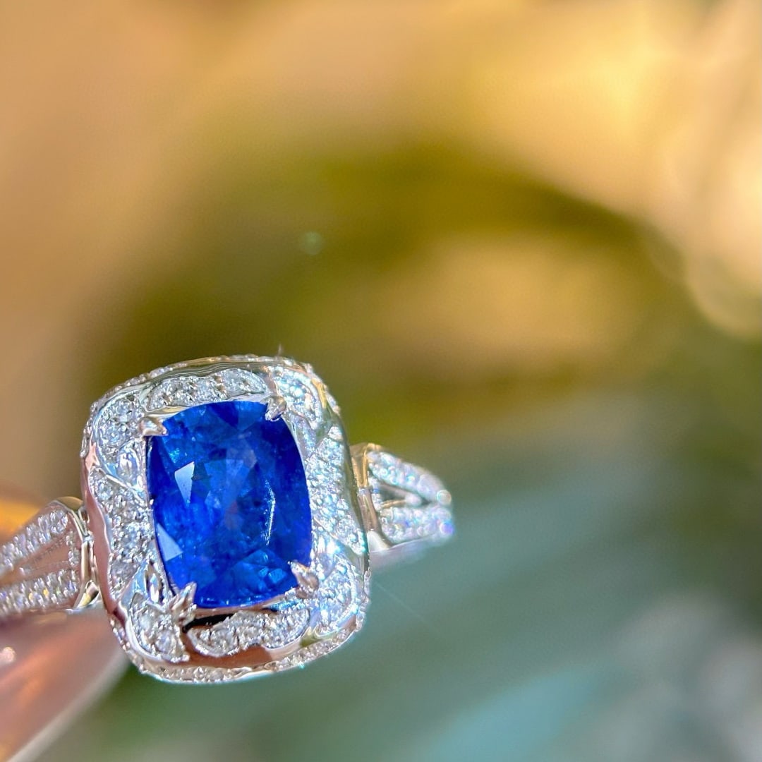 14k Gold 1.86 Ct Natural Sapphire & Diamond Ring - 4