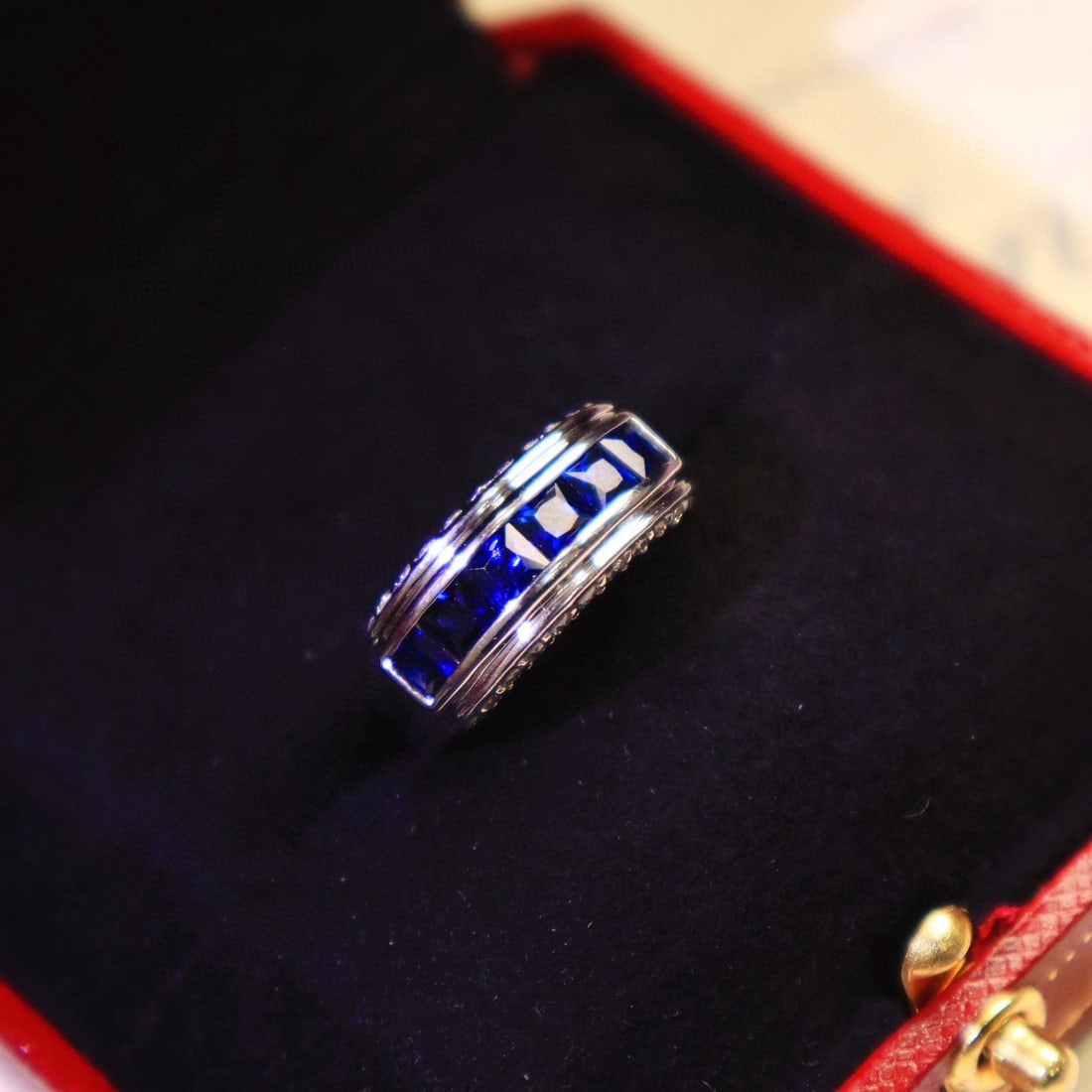 14k Gold 2.24 Ctw Natural Sapphire & Diamond Ring: Ref:230975195 // gold content:14k gold // ring size:7. 25us // // main gemstone:sapphire // shape:square // carat weight:1. 81ct // color:blue // treatment:natural // // adjacent gemstone 2 : diamond