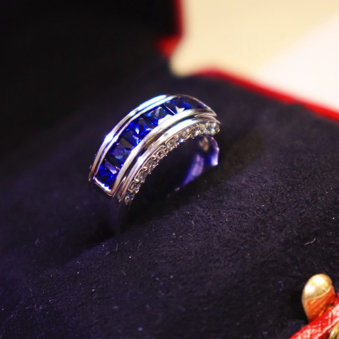 14k Gold 2.24 Ctw Natural Sapphire & Diamond Ring - 3