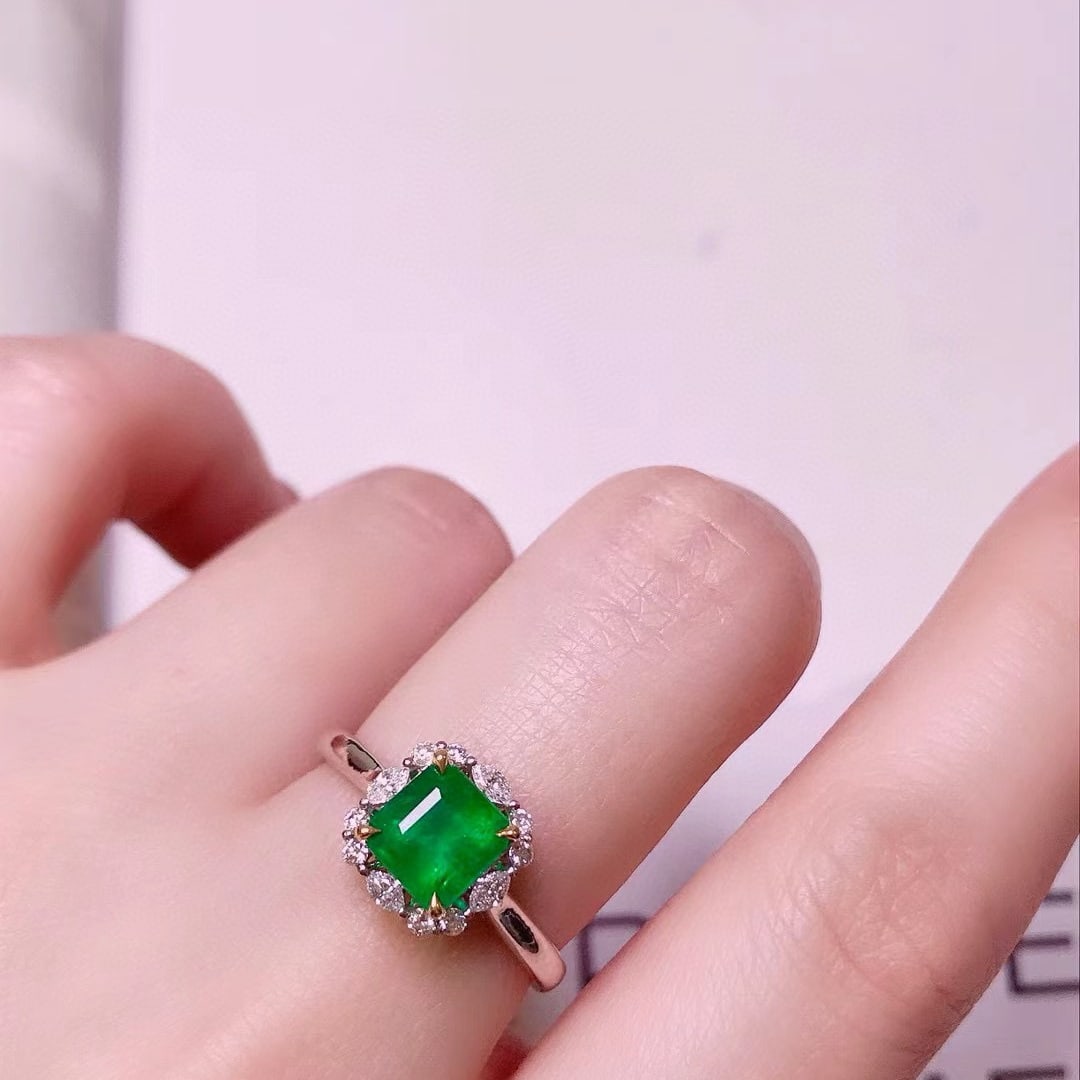14k Gold 1.62 Ctw Vivid Green Natural Emerald & Diamond Ring - 3