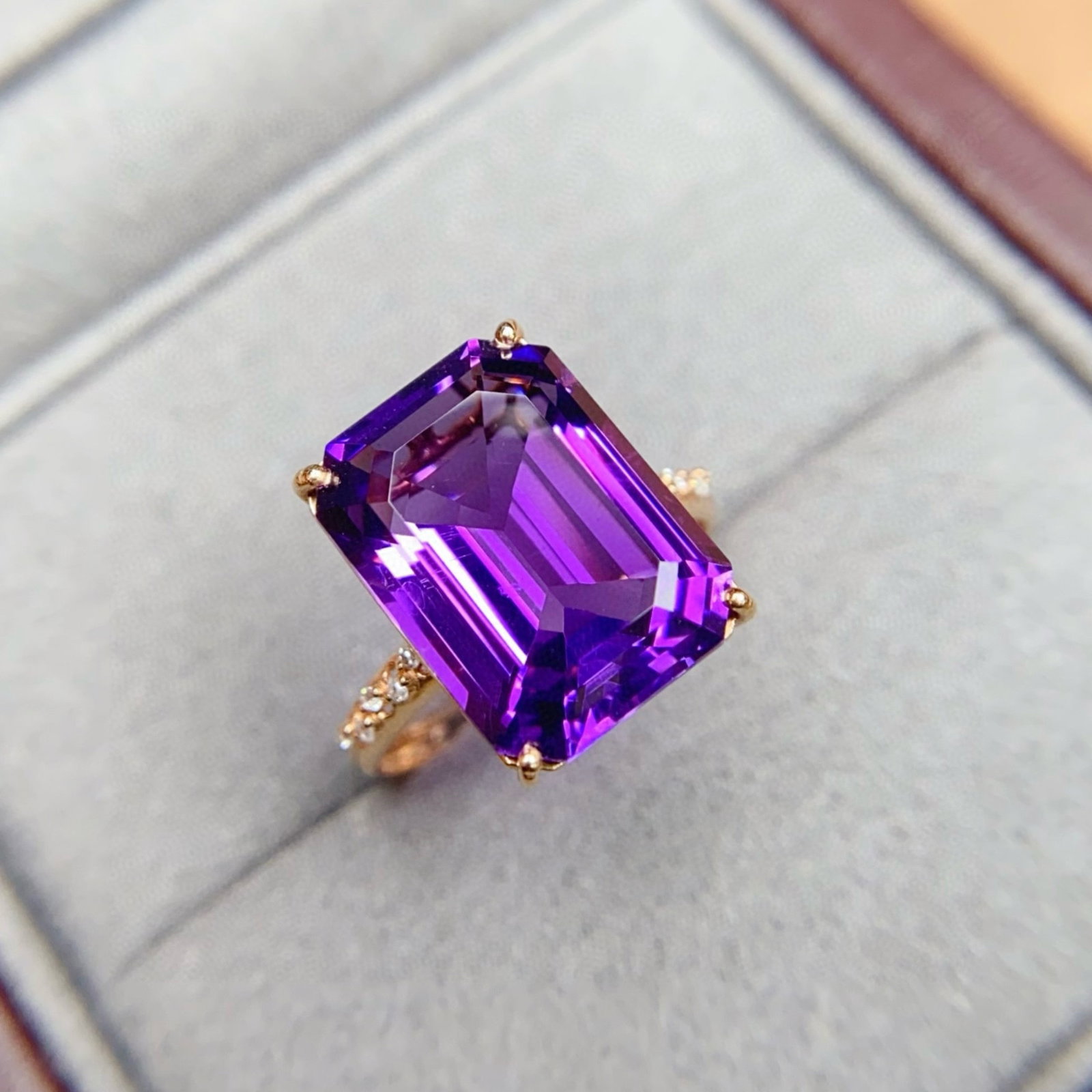14k Gold 7.95 Ctw Natural Amethyst & Diamond Ring: Ref:230975217 // gold content:14k gold // ring size:7. 25us // // main gemstone:amethyst // shape:octagonal // carat weight:7. 9ct // color:purple // treatment:natural // // adjacent gemstone 2 : diam