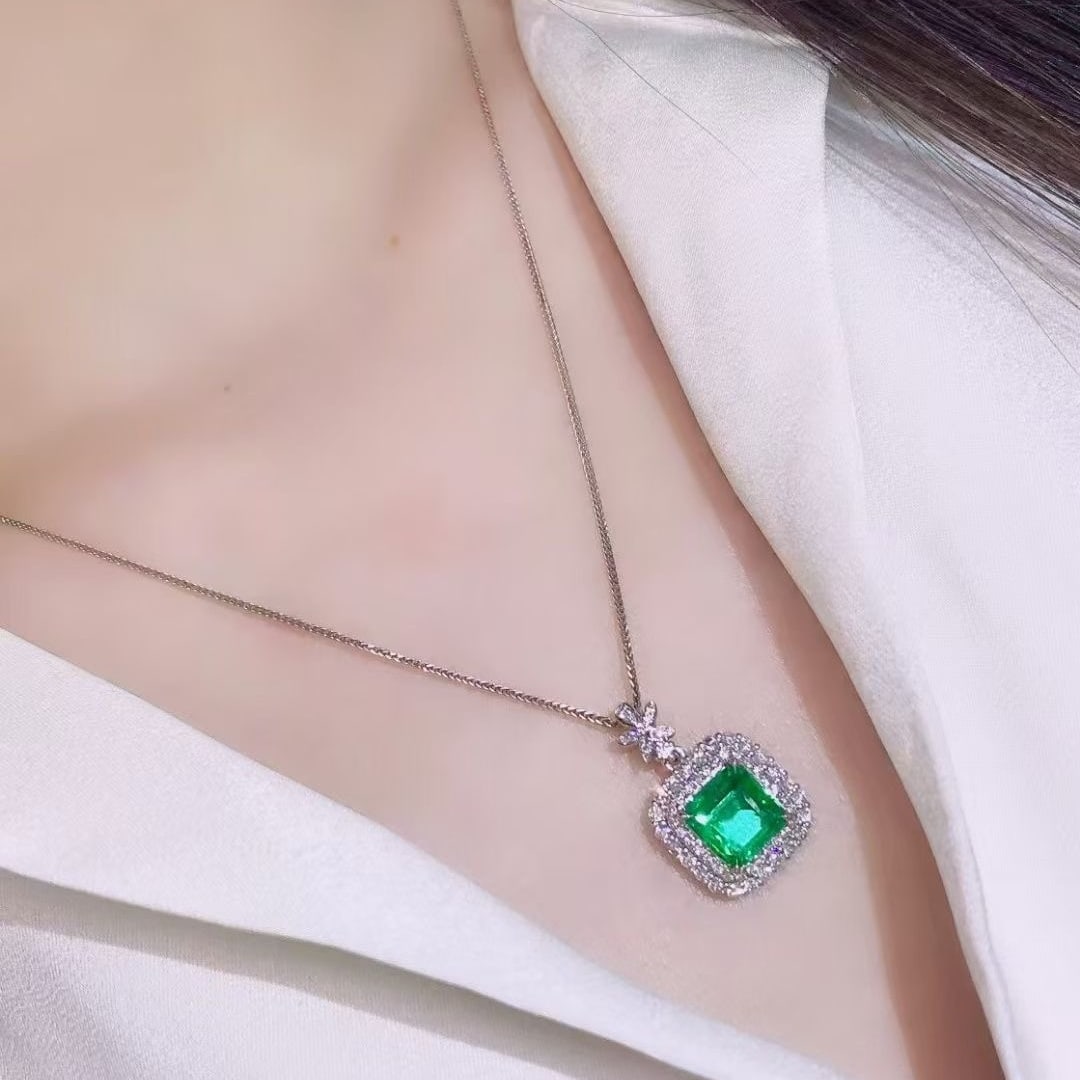 14k Gold 1.89 Ctw Natural Emerald & Diamond Pendant( Without Chain ) - 4
