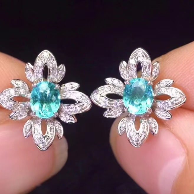 14k Gold 0.98 Ct Natural Paraiba Tourmaline & Diamond Earrings: Ref:230975243 // gold content:14k gold // main gemstone:paraiba tourmaline // shape:oval // carat weight:0. 98ct // color:blue // treatment:natural // // adjacent gemstone 2 : diamond // shape:round