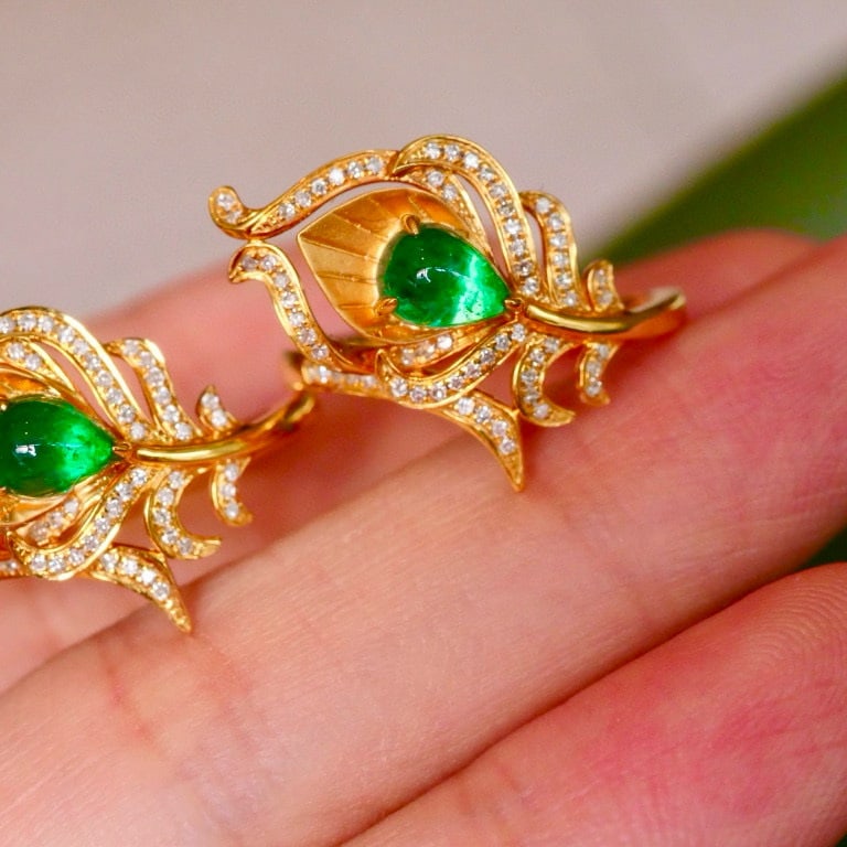 14k Gold 0.70 Ctw Vivid Green Natural Emerald & Diamond Ring - 4