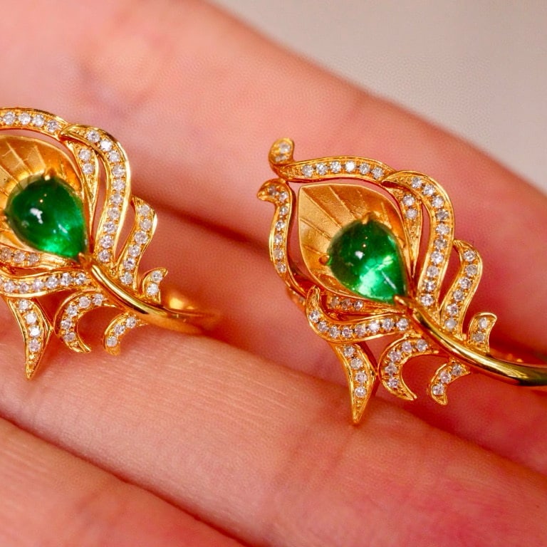 14k Gold 0.70 Ctw Vivid Green Natural Emerald & Diamond Ring - 5
