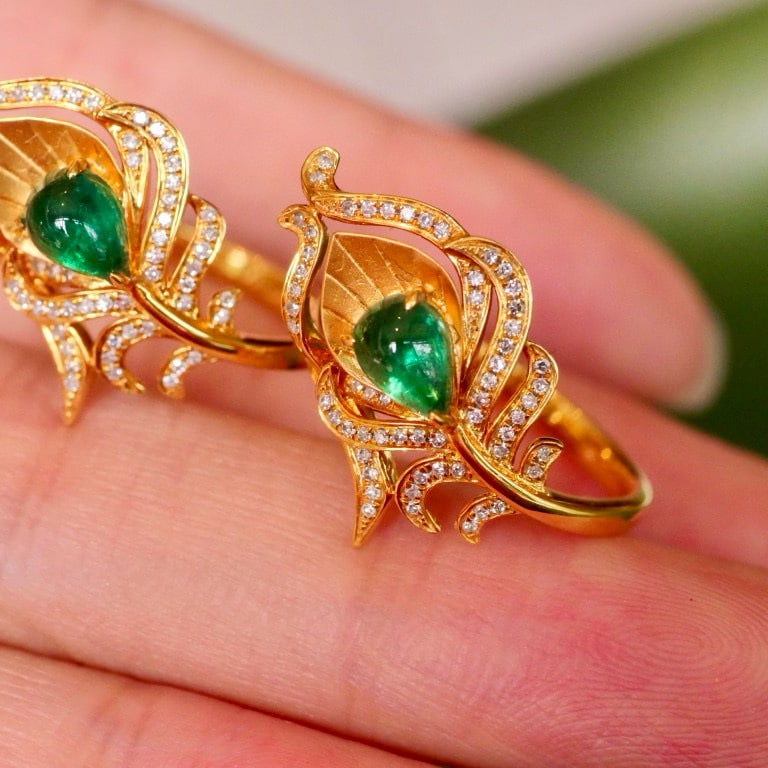 14k Gold 0.70 Ctw Vivid Green Natural Emerald & Diamond Ring - 6