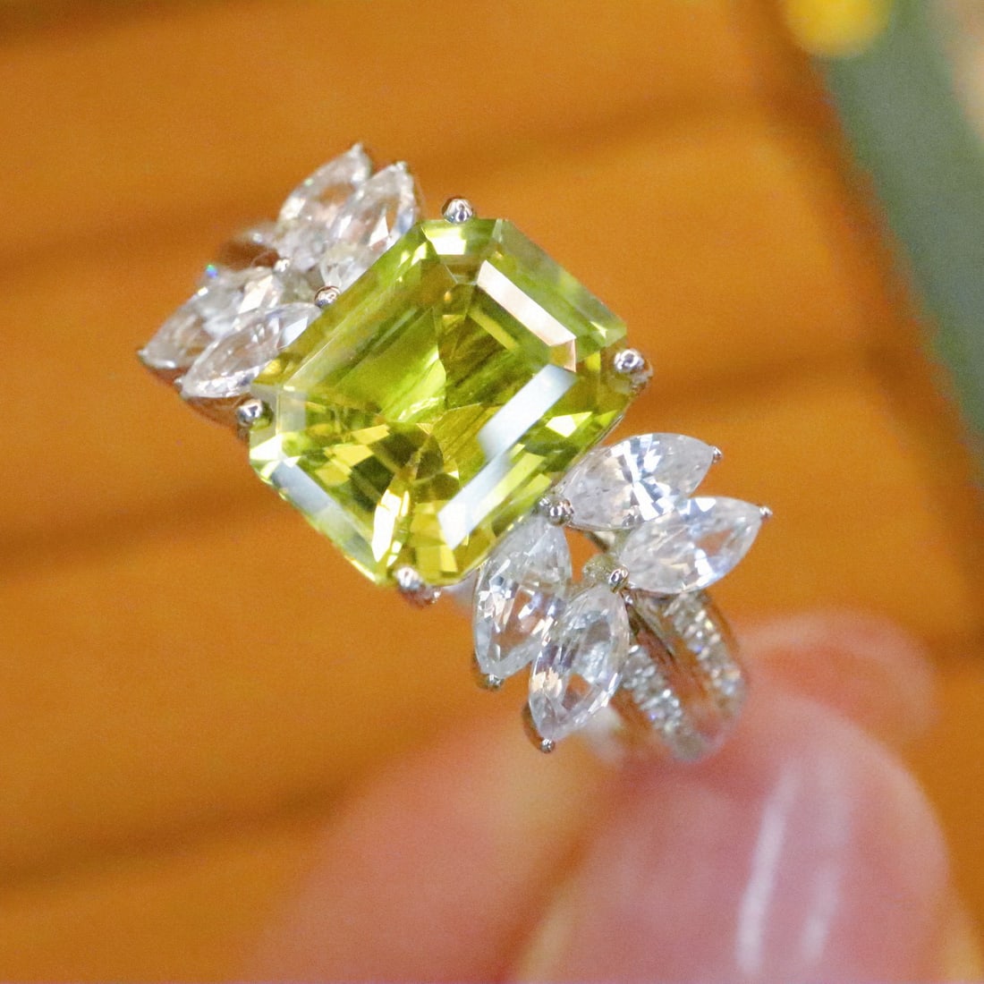 14k Gold 2.12 Ctw Natural Chrysoberyl & Diamond Ring - 3