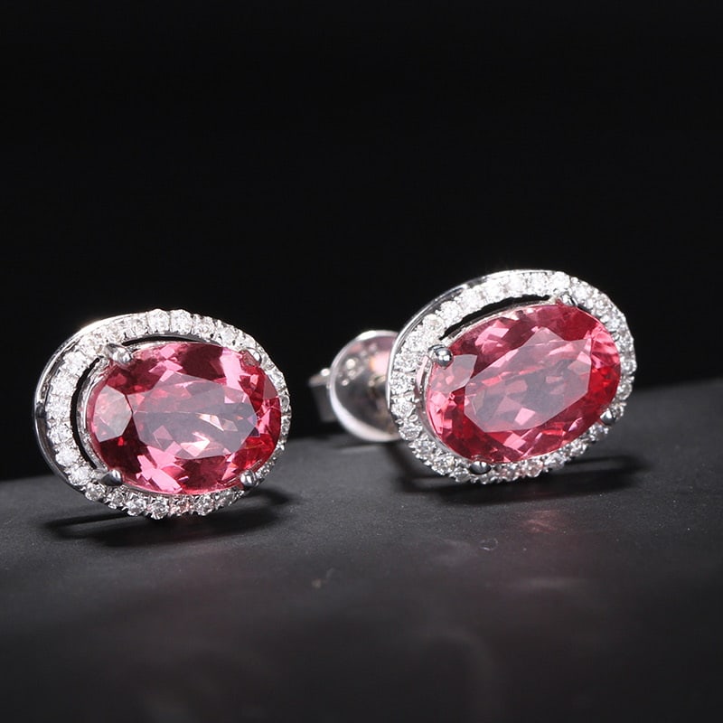 14k Gold 2.78 Ctw Natural Spinel & Diamond Earrings: Ref:230976063 // gold content:14k gold // main gemstone:spinel // shape:oval // carat weight:2. 5ct // color:red // treatment:natural // // adjacent gemstone 2 : diamond // shape:round // carat